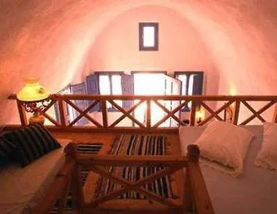 Ecoxenia Oia (Santorini)